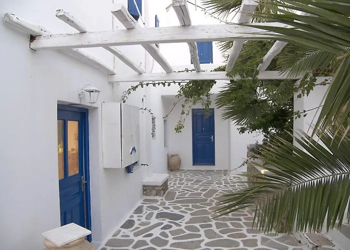 Ostria * Mykonos Town