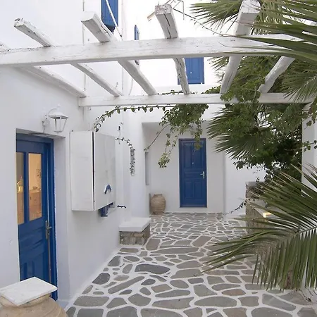 Ostria * Mykonos Town